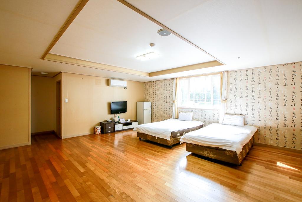Arbon Youth Hostel & Resort Чеджу Екстериор снимка