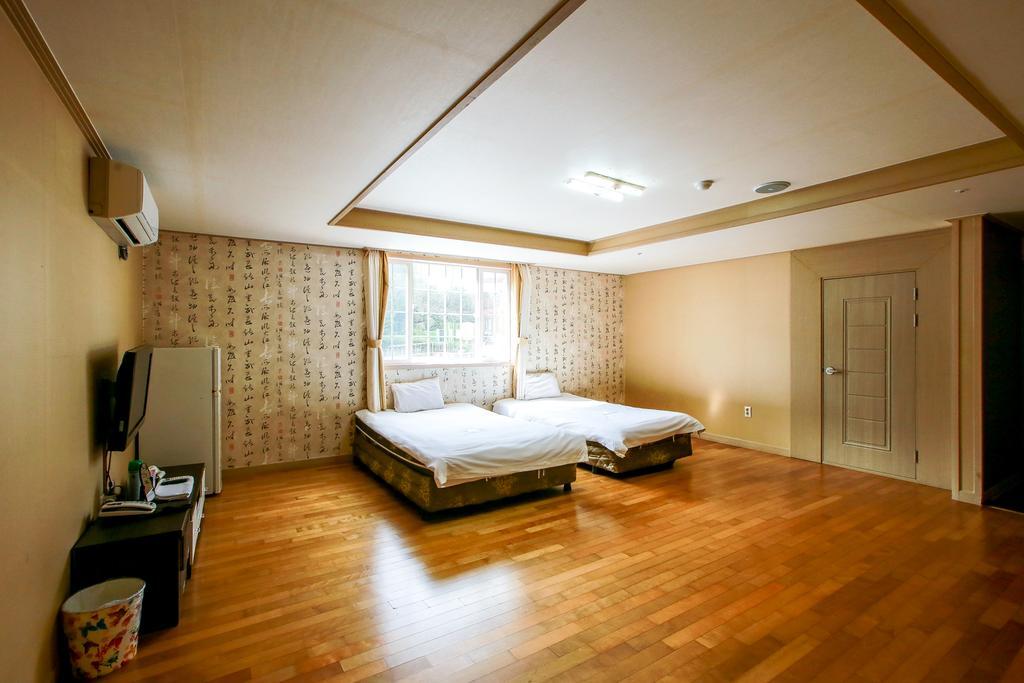 Arbon Youth Hostel & Resort Чеджу Екстериор снимка