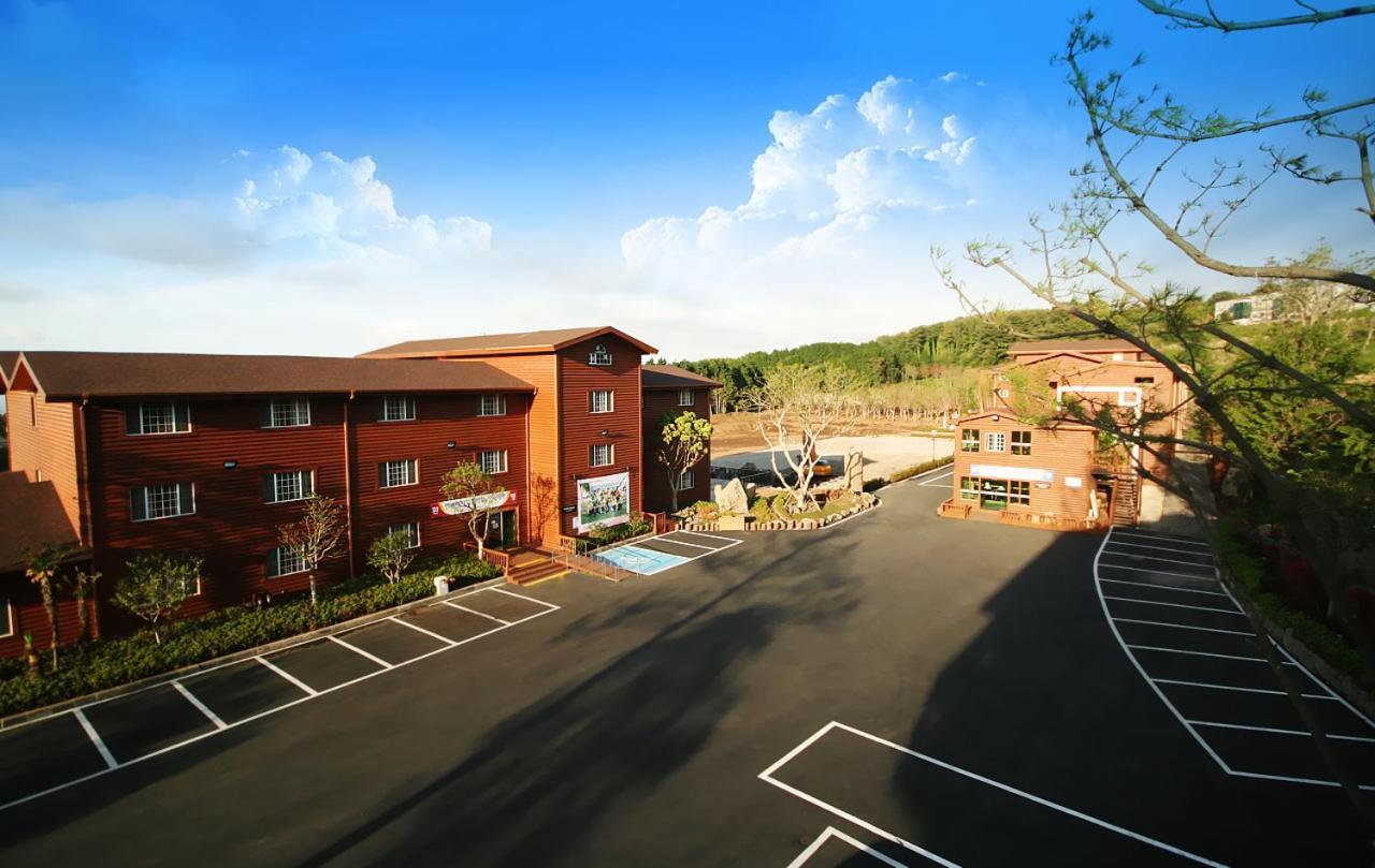 Arbon Youth Hostel & Resort Чеджу Екстериор снимка