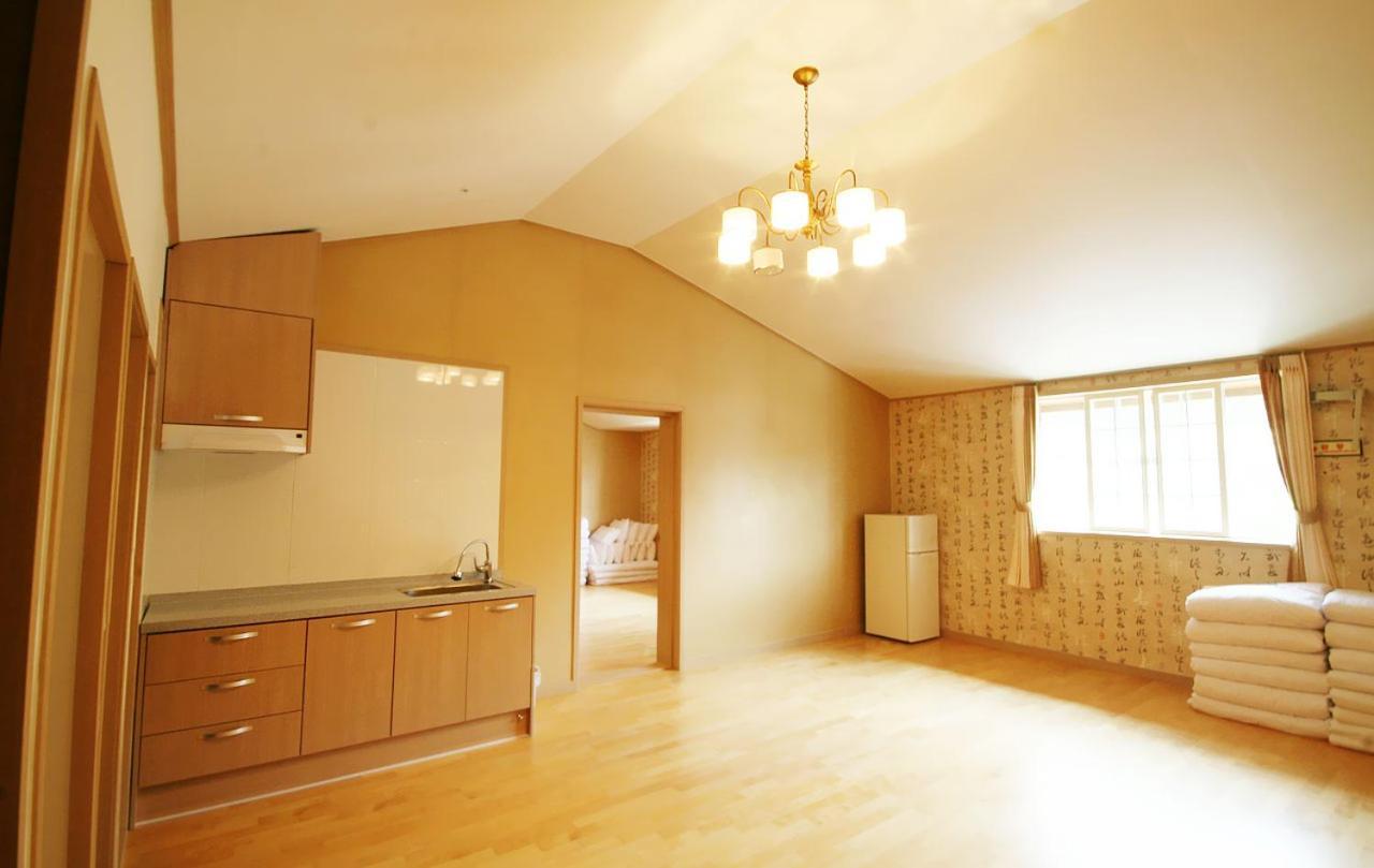 Arbon Youth Hostel & Resort Чеджу Екстериор снимка