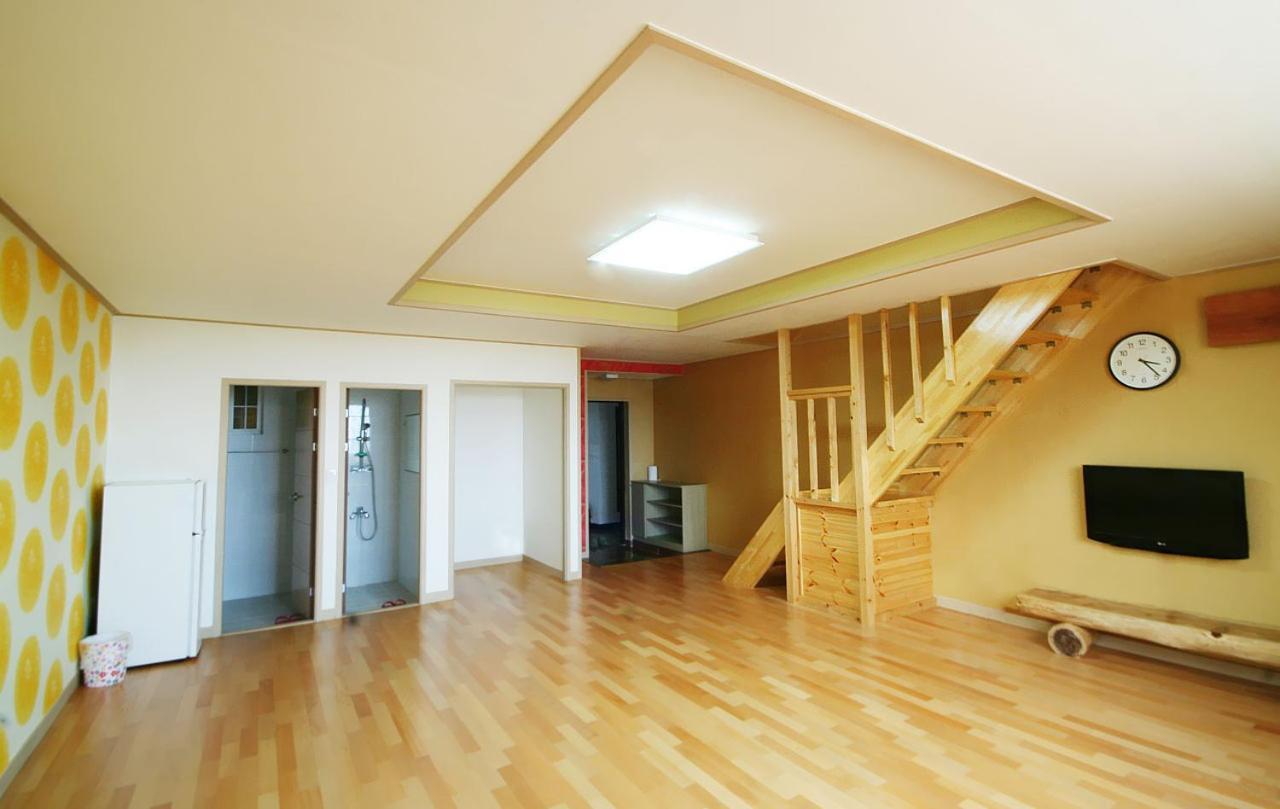 Arbon Youth Hostel & Resort Чеджу Екстериор снимка